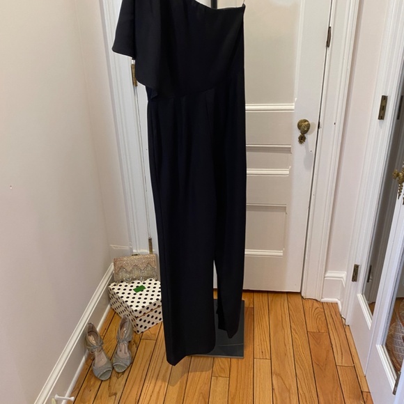 VENUS One Shoulder Wide Leg Black Jumpsuit - Size 6 - Picture 3 of 16